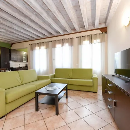 Flowers Apartments Desenzano del Garda Exterior photo